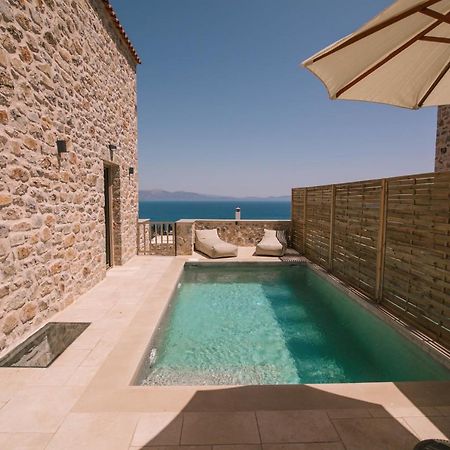 Mani Luxury Suites And Studios In Gytheio With Private Pools Luaran gambar