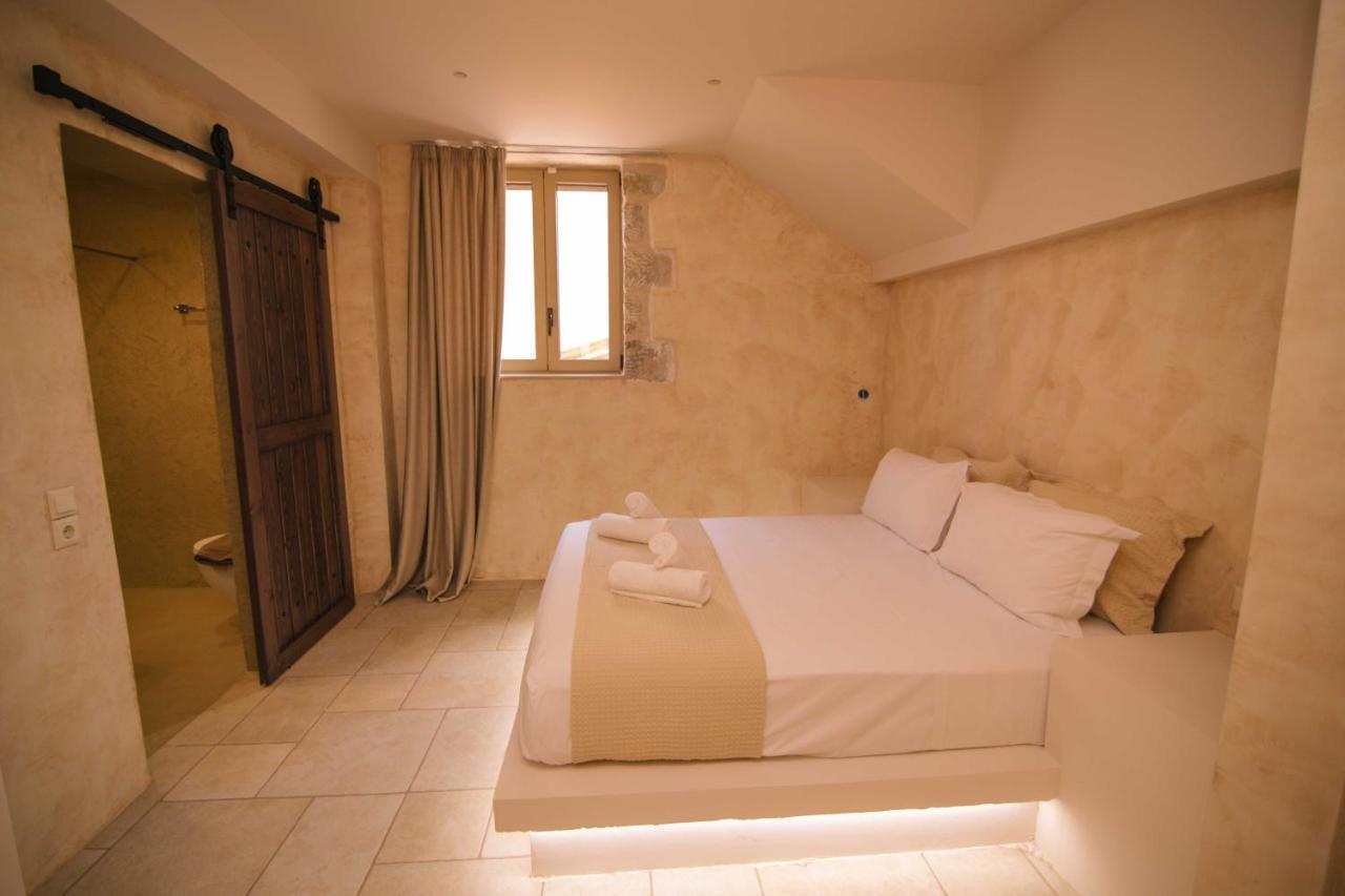 Mani Luxury Suites And Studios In Gytheio With Private Pools Luaran gambar