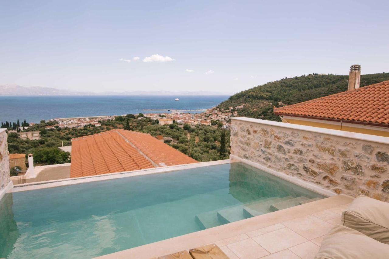 Mani Luxury Suites And Studios In Gytheio With Private Pools Luaran gambar