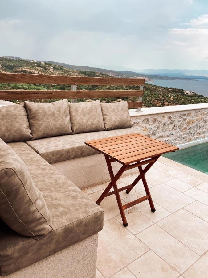 Mani Luxury Suites And Studios In Gytheio With Private Pools Luaran gambar