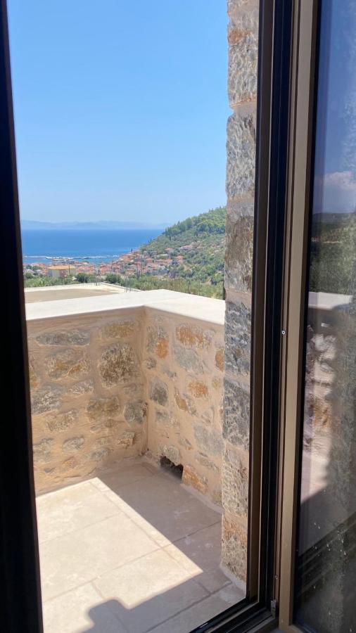 Mani Luxury Suites And Studios In Gytheio With Private Pools Luaran gambar