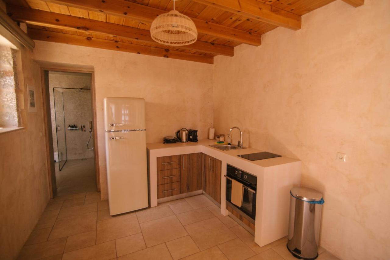Mani Luxury Suites And Studios In Gytheio With Private Pools Luaran gambar