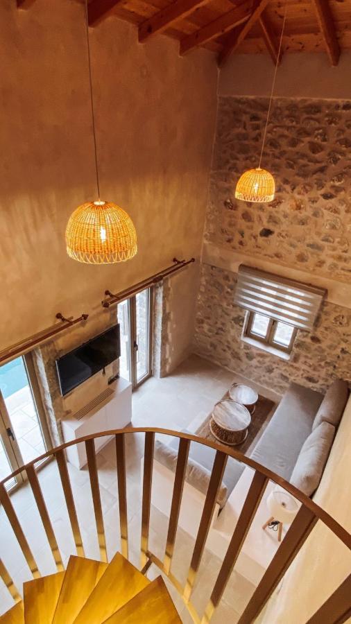 Mani Luxury Suites And Studios In Gytheio With Private Pools Luaran gambar